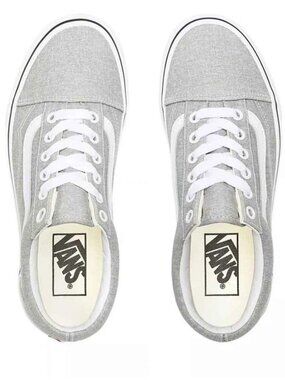 VANS OLD SCHOOL women's  size 5 NEW!!